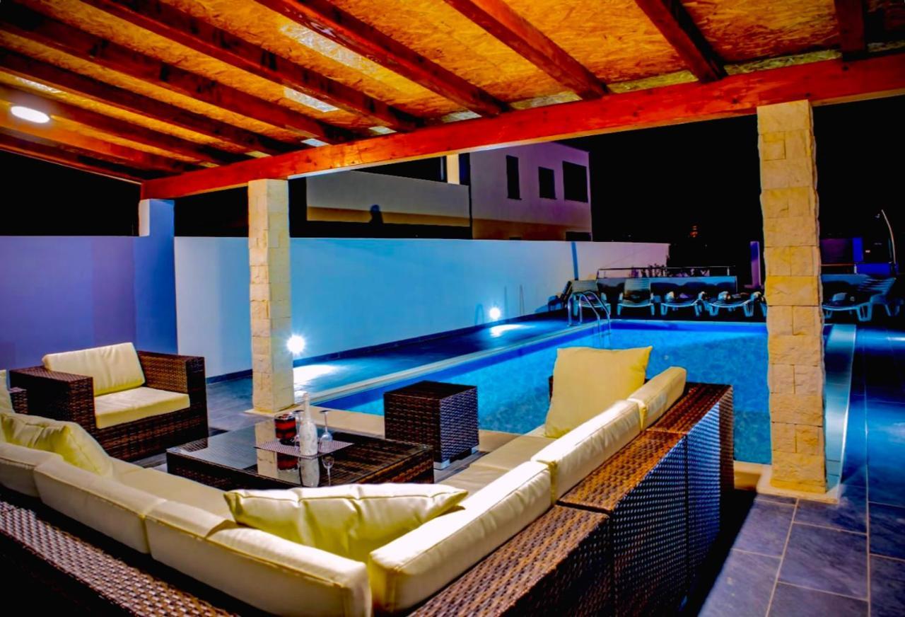 Villa Ana Kaštel Sućurac Exteriér fotografie