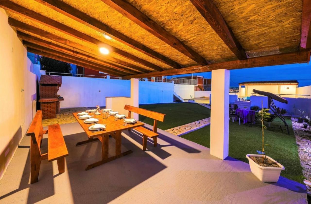 Villa Ana Kaštel Sućurac Exteriér fotografie